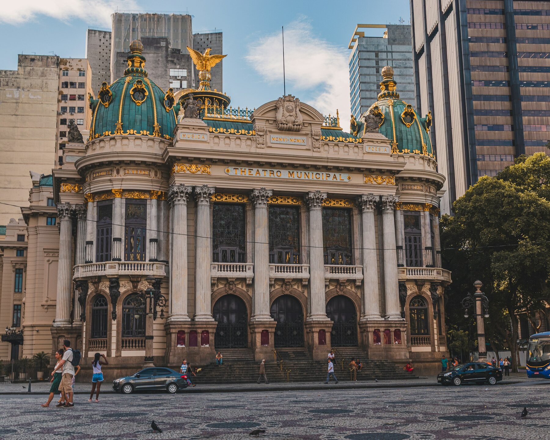 Façade du Theatro Municipal dans le centre historique de Rio